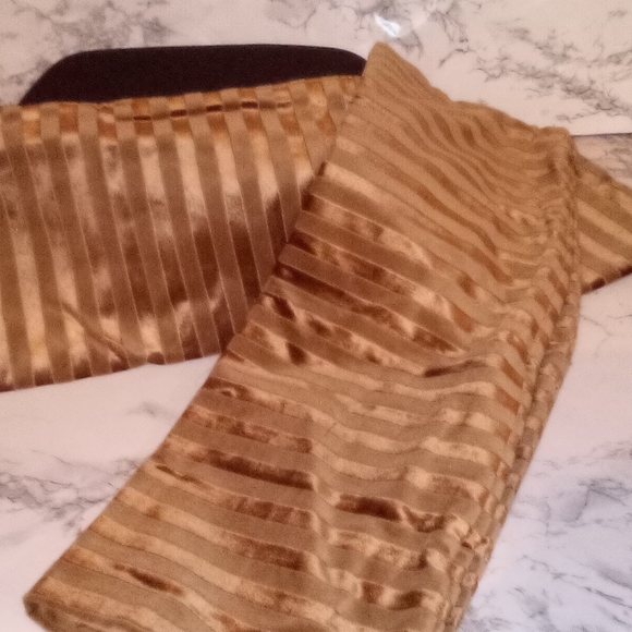 FWP  Elegant Life Home Velvet Decorative Throw Pillow Covers/Slips set of 2 - Picture 8 of 8